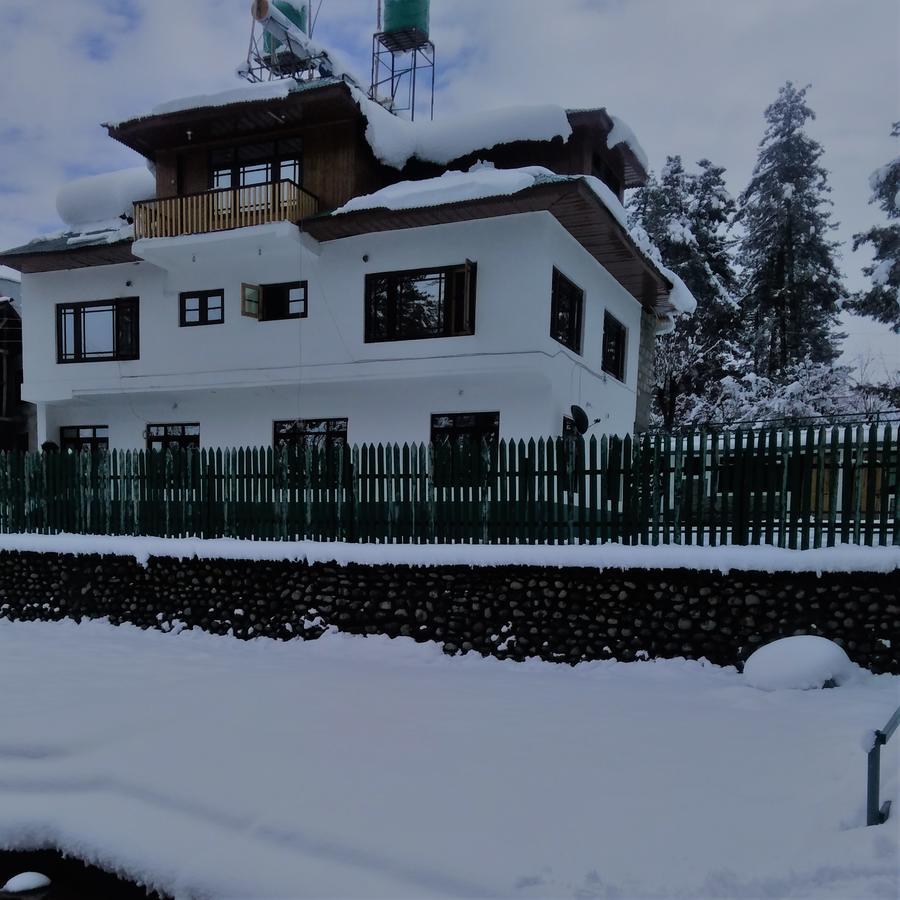 Hotel Gulmarg House Kültér fotó