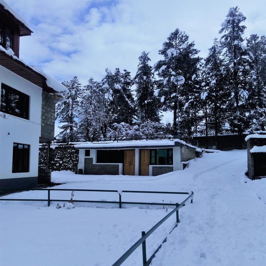 Hotel Gulmarg House Kültér fotó